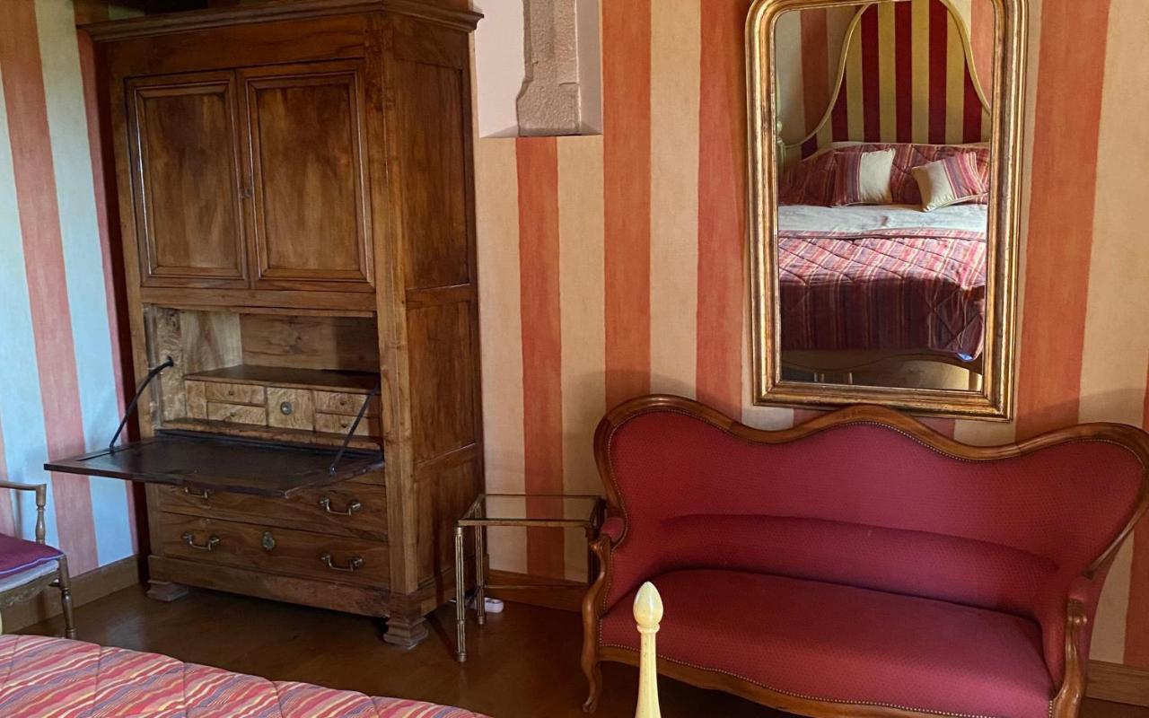Отель Le Domaine De Tizo Saint-Victor-de-Morestel Экстерьер фото